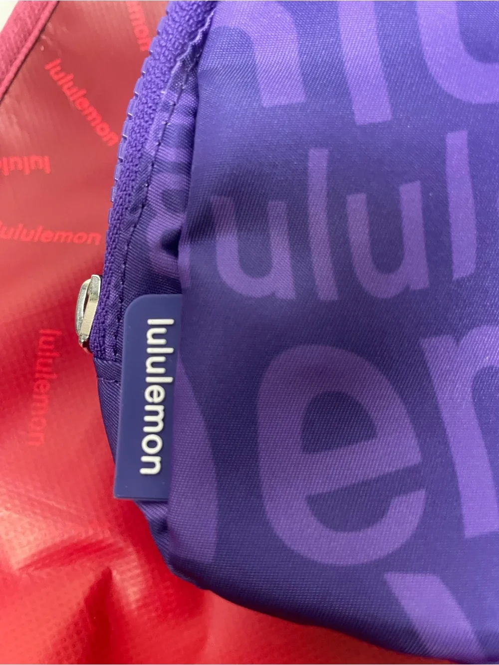 lululemon athletica sleek crossbody